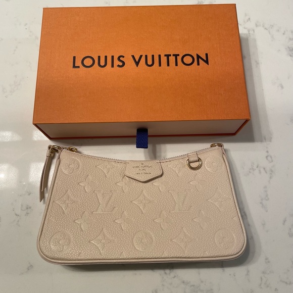 SOLD Louis Vuitton Easy Pouch on Strap SOLD - Picture 10 of 14